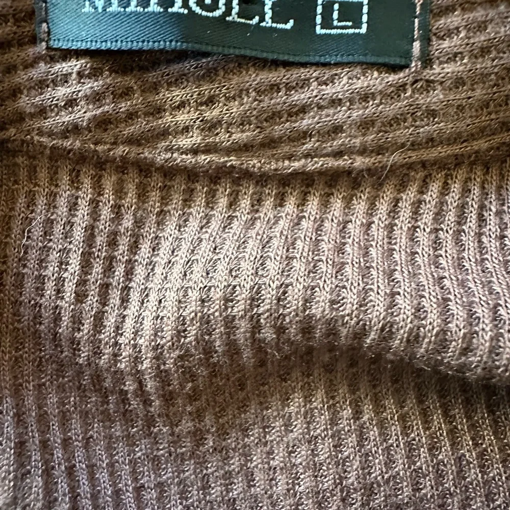 Miholl Thermal Lace Sleeve brown Long Sleeve Top. Size Large